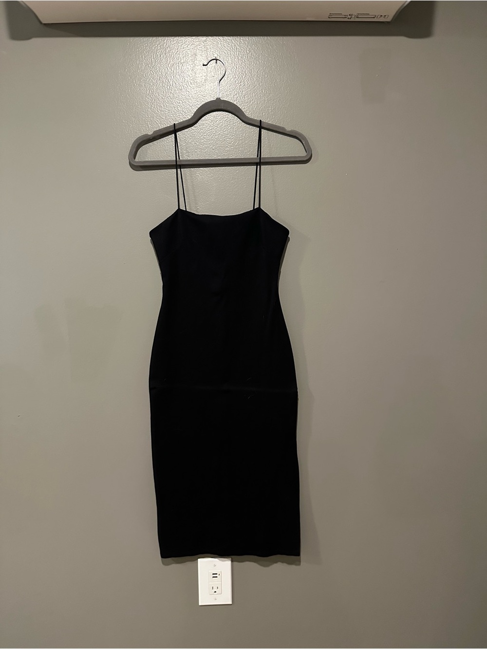 Slim Fit Black Spaghetti Strap Midi Dress